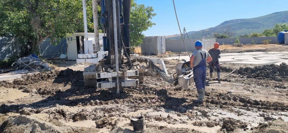 Михаил Развожаев: В Севастополе началось строительство канализационно-насосной станции «Золотая балка» — это важная часть нового Балаклавского канализационного коллектора Михаил Развожаев: В Севастополе началось строительство канализационно-насосной станции «Золотая балка» — это важная часть нового Балаклавского канализационного коллектора