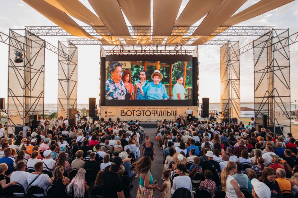 Сергей Аксёнов: В минувшие выходные завершилось финальное мероприятие календаря событий парка «Экстрим Крым», расположенного на мысе Тарханкут Сергей Аксёнов: В минувшие выходные завершилось финальное мероприятие календаря событий парка «Экстрим Крым», расположенного на мысе Тарханкут