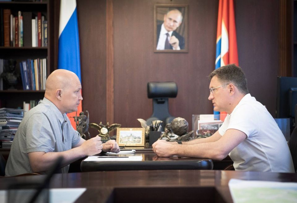 Михаил Развожаев: Сегодня в Севастополе с рабочим визитом находится заместитель Председателя Правительства Российской Федерации Александр Валентинович Новак Михаил Развожаев: Сегодня в Севастополе с рабочим визитом находится заместитель Председателя Правительства Российской Федерации Александр Валентинович Новак