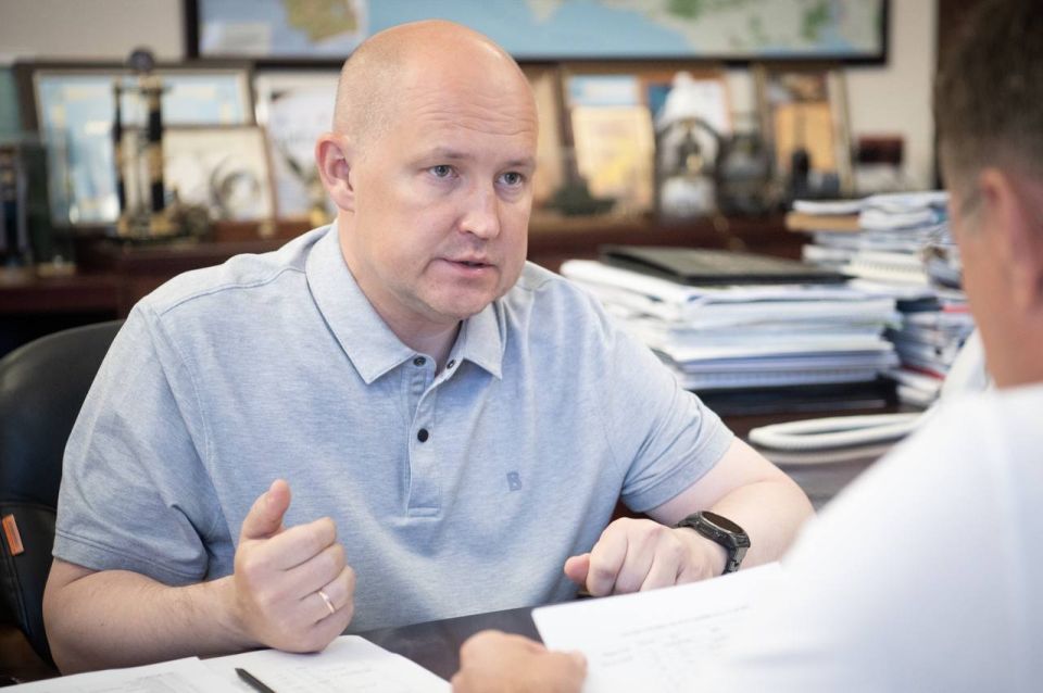 Михаил Развожаев: Сегодня в Севастополе с рабочим визитом находится заместитель Председателя Правительства Российской Федерации Александр Валентинович Новак Михаил Развожаев: Сегодня в Севастополе с рабочим визитом находится заместитель Председателя Правительства Российской Федерации Александр Валентинович Новак