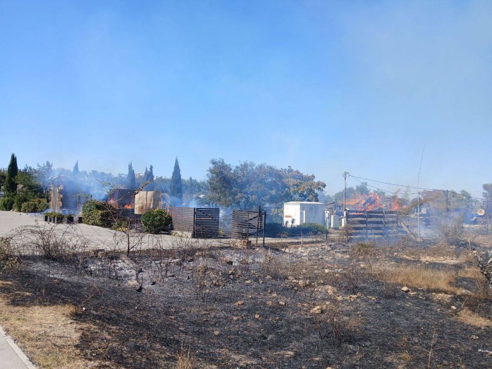 Михаил Развожаев: Уважаемые севастопольцы!. Из-за пожара на Камышовом шоссе временно перекрыто движение Михаил Развожаев: Уважаемые севастопольцы!. Из-за пожара на Камышовом шоссе временно перекрыто движение
