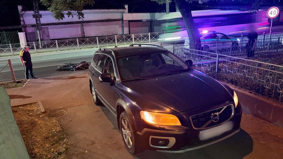      Volvo:  17- 