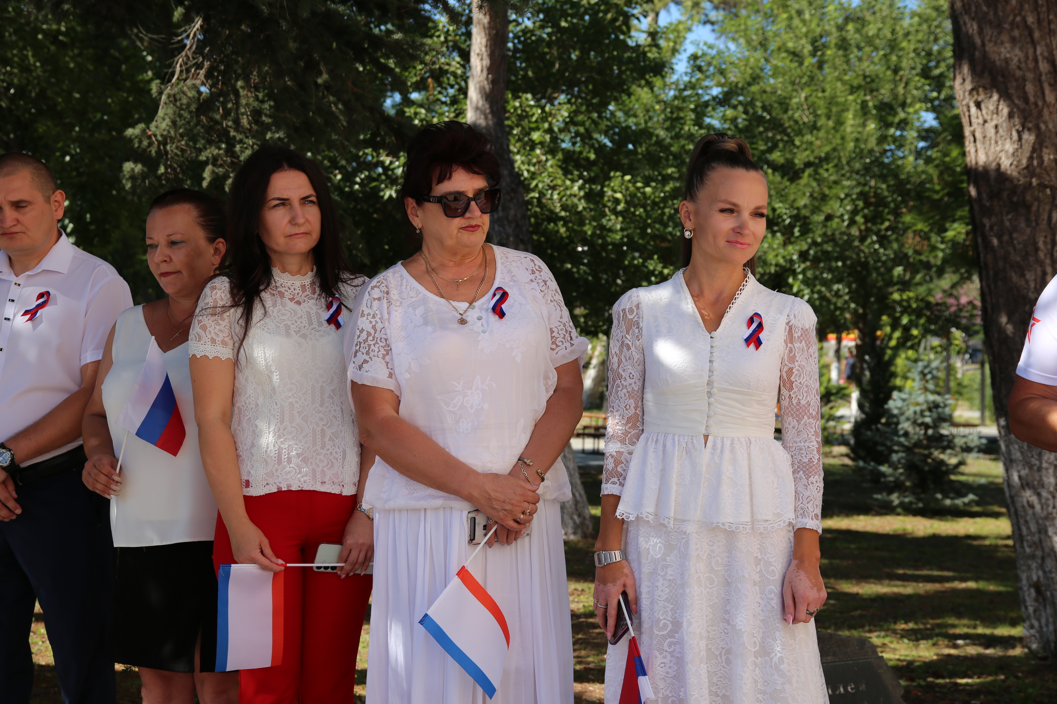 Триколор в сердце города: в Бахчисарае прошла торжественная церемония поднятия Государственного флага России Триколор в сердце города: в Бахчисарае прошла торжественная церемония поднятия Государственного флага России