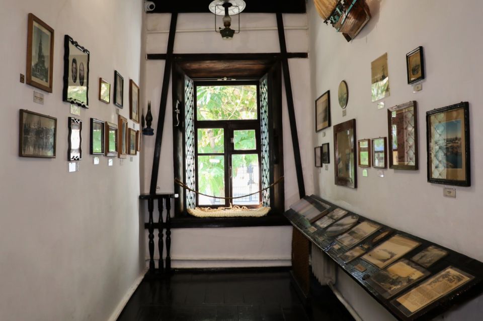 Сергей Аксёнов: Он был исключен из училища за то, что написал оскорбительное стихотворение об учителях Сергей Аксёнов: Он был исключен из училища за то, что написал оскорбительное стихотворение об учителях