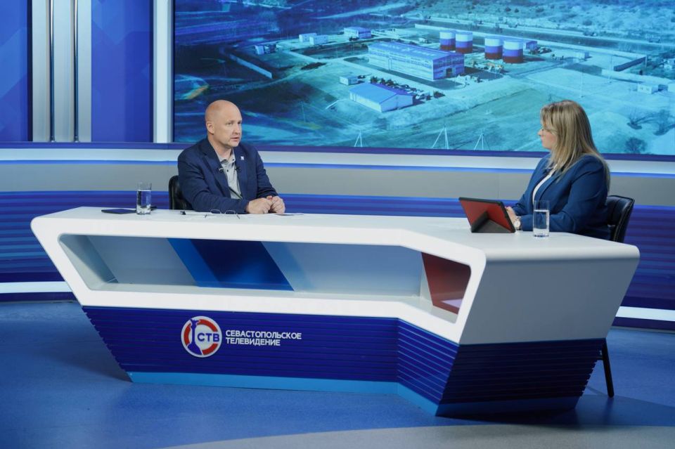 Михаил Развожаев: В прямом эфире телеканала СТВ на этой неделе рассказал, как проходят рабочие поездки по районам и сёлам Севастополя Михаил Развожаев: В прямом эфире телеканала СТВ на этой неделе рассказал, как проходят рабочие поездки по районам и сёлам Севастополя