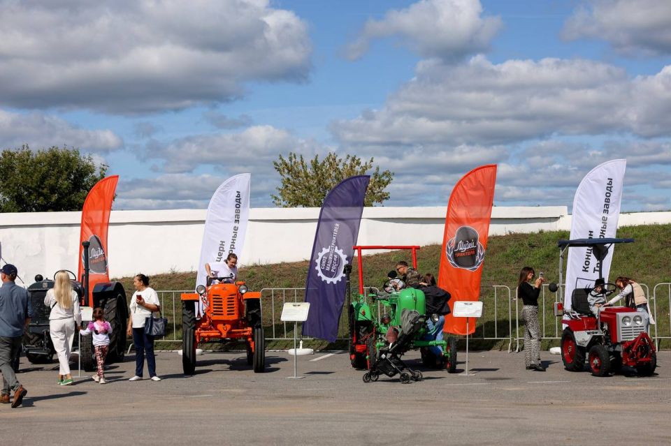 Михаил Развожаев: Севастопольский машинист экскаватора вошёл в десятку лучших на всероссийском конкурсе профессионального мастерства «Лучший по профессии» Михаил Развожаев: Севастопольский машинист экскаватора вошёл в десятку лучших на всероссийском конкурсе профессионального мастерства «Лучший по профессии»