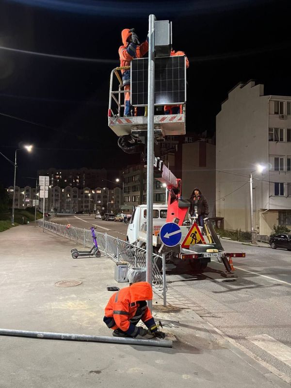 Михаил Развожаев: Традиционно мы готовим к началу учебного года не только образовательные учреждения, но и дорожную и городскую инфраструктуру Михаил Развожаев: Традиционно мы готовим к началу учебного года не только образовательные учреждения, но и дорожную и городскую инфраструктуру