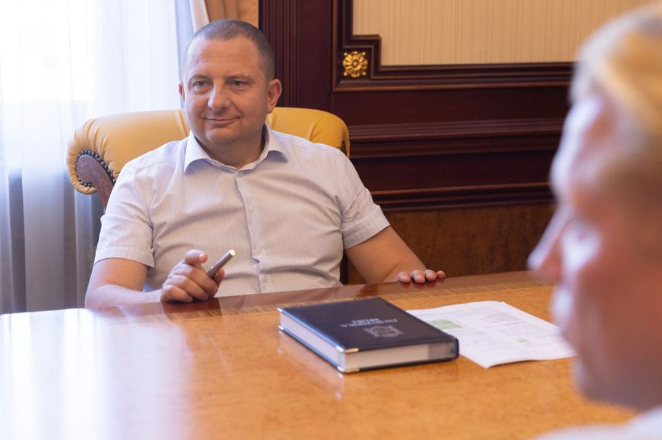 Сергей Аксёнов: По поручению Президента Российской Федерации Высшей школой госуправления РАНХиГС реализуется программа развития муниципального кадрового резерва «Школа мэров» Сергей Аксёнов: По поручению Президента Российской Федерации Высшей школой госуправления РАНХиГС реализуется программа развития муниципального кадрового резерва «Школа мэров»