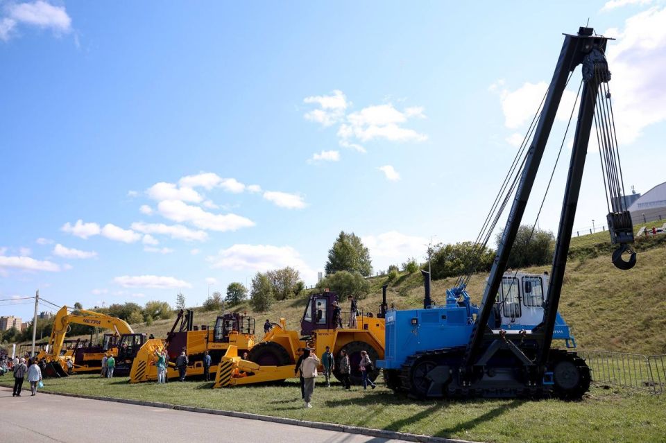 Михаил Развожаев: Севастопольский машинист экскаватора вошёл в десятку лучших на всероссийском конкурсе профессионального мастерства «Лучший по профессии» Михаил Развожаев: Севастопольский машинист экскаватора вошёл в десятку лучших на всероссийском конкурсе профессионального мастерства «Лучший по профессии»