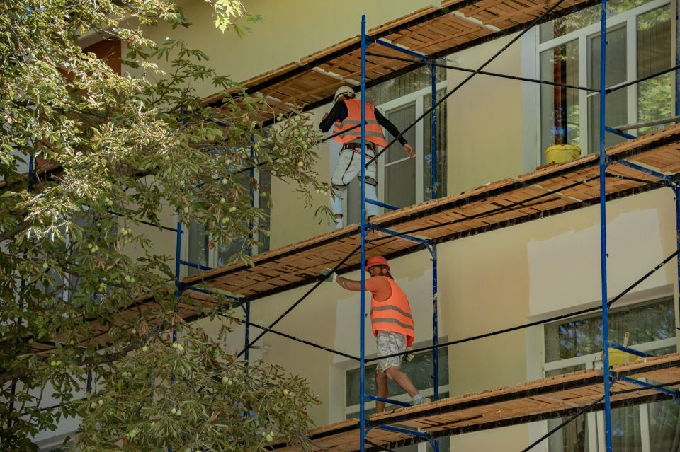 Михаил Развожаев: Продолжаем капитальный ремонт школы № 34 имени Александра Шостака Михаил Развожаев: Продолжаем капитальный ремонт школы № 34 имени Александра Шостака