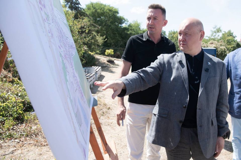 Михаил Развожаев: Сегодня был в Инкермане. Основное из рабочей поездки: Михаил Развожаев: Сегодня был в Инкермане. Основное из рабочей поездки: