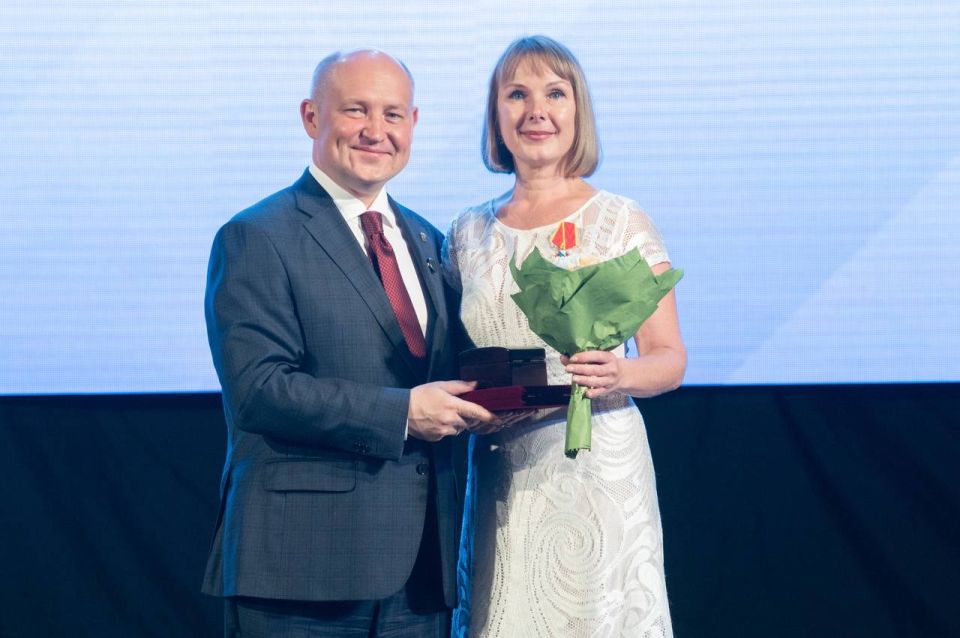 Михаил Развожаев: Провели сегодня августовское педагогическое совещание работников образования и науки Севастополя. Михаил Развожаев: Провели сегодня августовское педагогическое совещание работников образования и науки Севастополя.