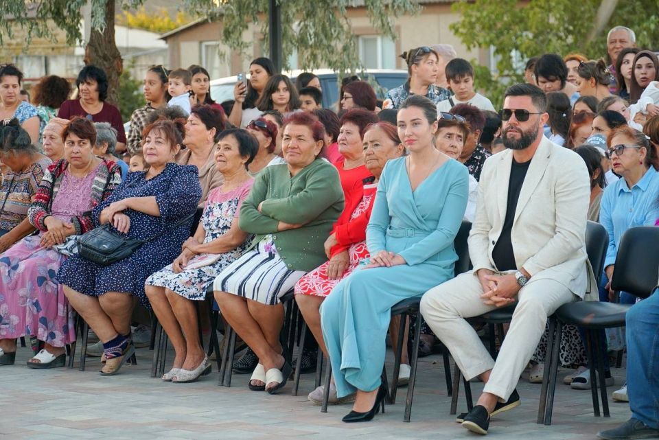 Шериф Османов: Микрорайон Исмаил-бей г.Евпатория отпраздновал 35-летие Шериф Османов: Микрорайон Исмаил-бей г.Евпатория отпраздновал 35-летие