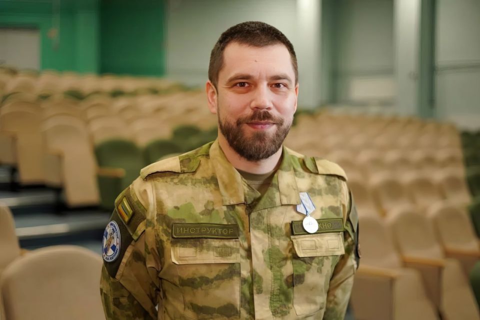 Михаил Развожаев: Сегодня день военного медика Михаил Развожаев: Сегодня день военного медика