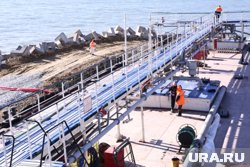 На юге России произошел разлив нефти: как скоро могут устранить и какого размера пятно На юге России произошел разлив нефти: как скоро могут устранить и какого размера пятно