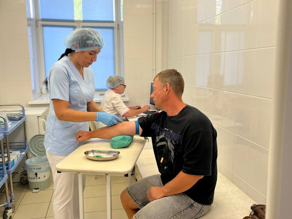 Михаил Развожаев: Диспансеризация прошла в поликлинике №4: жители города прошли важные медицинские обследования Михаил Развожаев: Диспансеризация прошла в поликлинике №4: жители города прошли важные медицинские обследования