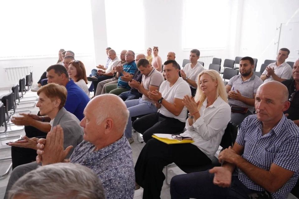 Ольга Торубарова: Совместно с председателем общественного совета при министерстве спорта Республики Крым Дмитрием Горячевым провела традиционное августовское совещание с руководителями учреждений, подведомственных... Ольга Торубарова: Совместно с председателем общественного совета при министерстве спорта Республики Крым Дмитрием Горячевым провела традиционное августовское совещание с руководителями учреждений, подведомственных...