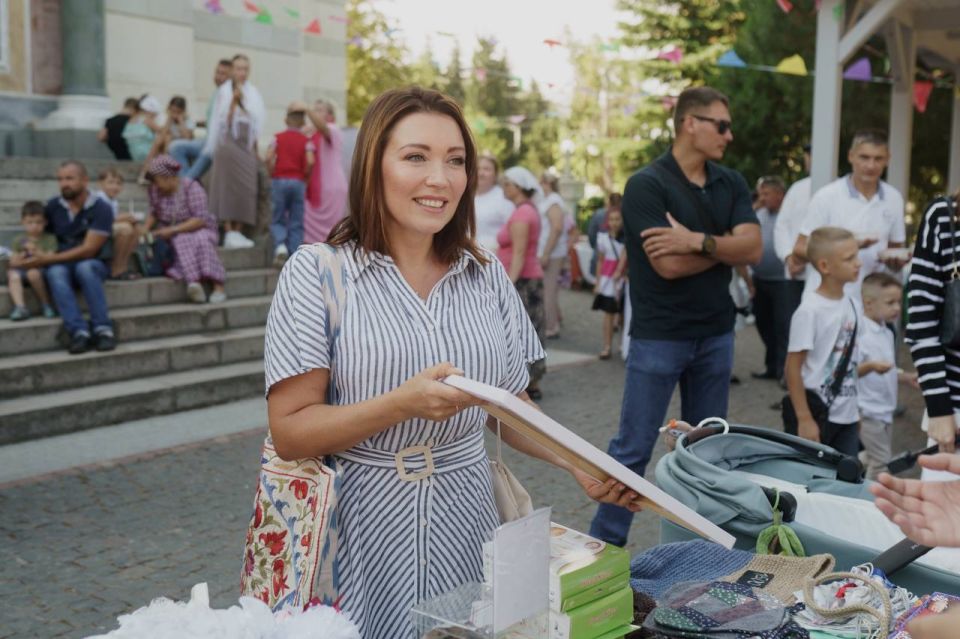 Михаил Развожаев: Сегодня посетил благотворительную ярмарку на территории Свято-Владимирского собора — усыпальницы адмиралов Михаил Развожаев: Сегодня посетил благотворительную ярмарку на территории Свято-Владимирского собора — усыпальницы адмиралов
