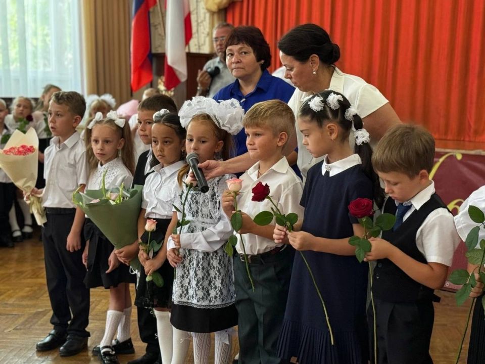 Ольга Торубарова: Вычитать и умножать…. Сегодня во всех школах нашей необъятной страны для всех учеников прозвенел «первый звонок» Ольга Торубарова: Вычитать и умножать…. Сегодня во всех школах нашей необъятной страны для всех учеников прозвенел «первый звонок»