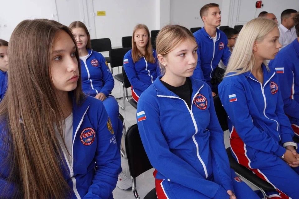 Ольга Торубарова: Вручила благодарности спортсменам и тренерам сборной Республики Крым по тхэквондо за личный вклад в развитие физической культуры и спорта, добросовестный труд, пропаганду здорового образа жизни Ольга Торубарова: Вручила благодарности спортсменам и тренерам сборной Республики Крым по тхэквондо за личный вклад в развитие физической культуры и спорта, добросовестный труд, пропаганду здорового образа жизни