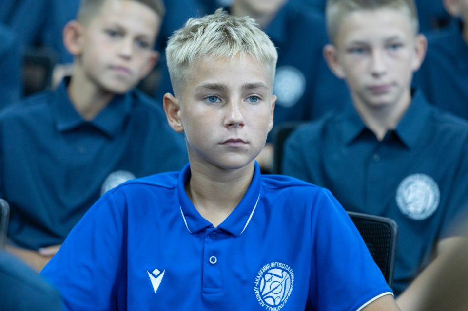 Сергей Аксёнов: Пятилетие Академии футбола Крыма, созданной по поручению нашего Президента, – знаковая дата для всего крымского спорта Сергей Аксёнов: Пятилетие Академии футбола Крыма, созданной по поручению нашего Президента, – знаковая дата для всего крымского спорта