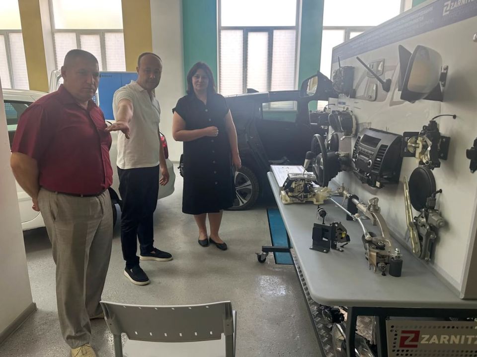 Ирина Фролова провела рабочую встречу с представителями Симферопольского автотранспортного техникума Ирина Фролова провела рабочую встречу с представителями Симферопольского автотранспортного техникума