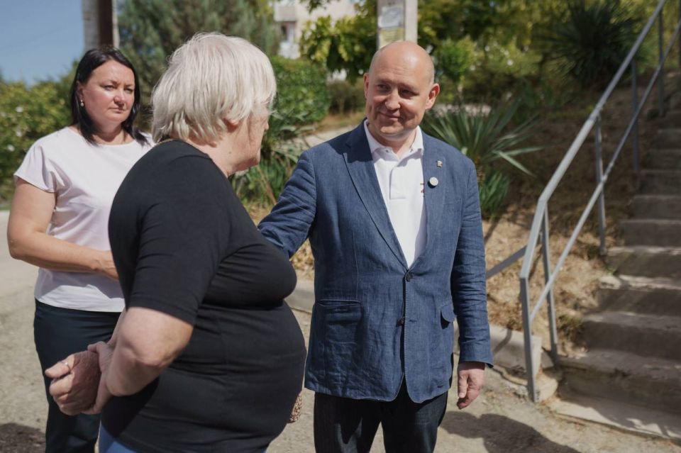 Михаил Развожаев: Сегодня работал в Верхнесадовском муниципальном округе Михаил Развожаев: Сегодня работал в Верхнесадовском муниципальном округе