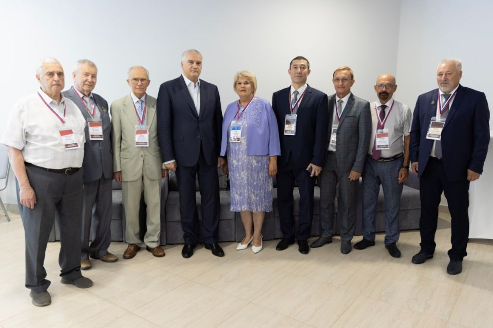 Сергей Аксёнов: Машиностроение – одна из ключевых отраслей экономики, локомотив промышленного развития, основа лидерства нашей страны Сергей Аксёнов: Машиностроение – одна из ключевых отраслей экономики, локомотив промышленного развития, основа лидерства нашей страны