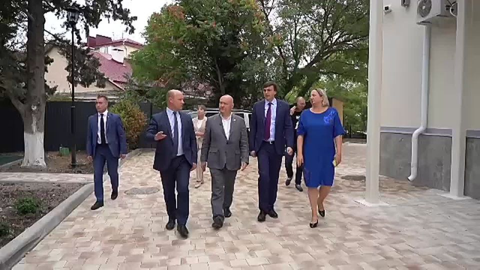        ,    