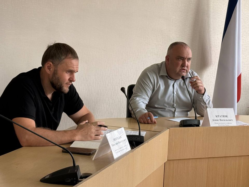 В Минсельхозе Крыма обсудили формирование достаточного фонда семян в условиях сложного года В Минсельхозе Крыма обсудили формирование достаточного фонда семян в условиях сложного года