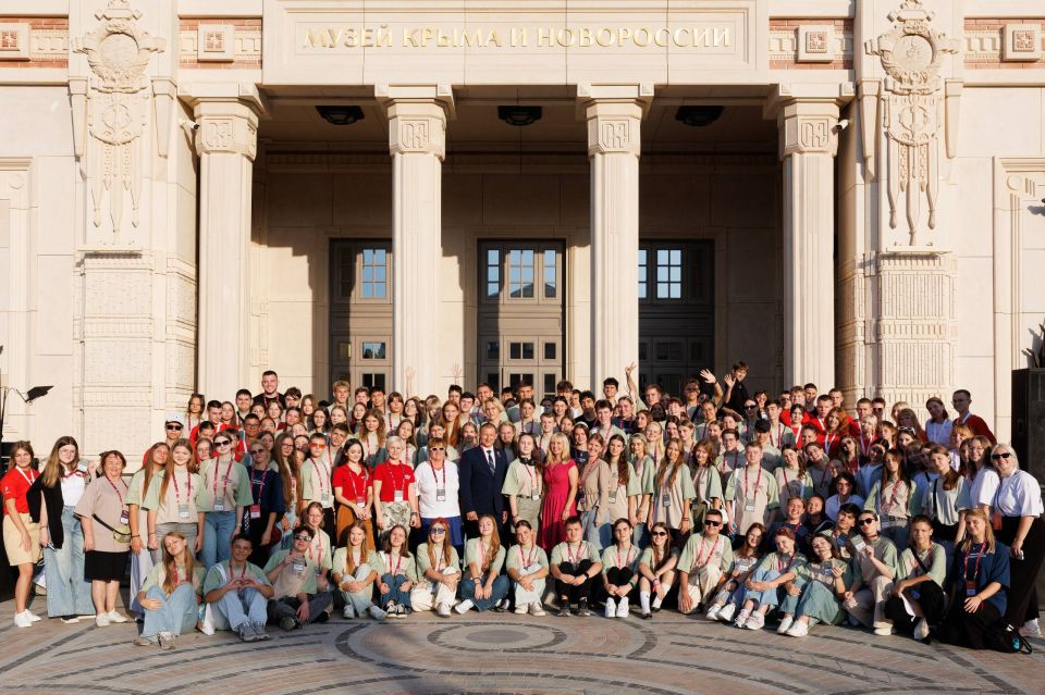 Подростки со всей России съехались в Севастополь