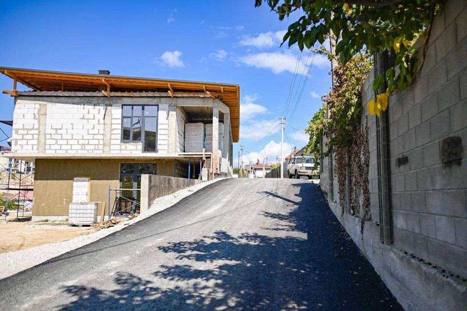 Михаил Развожаев: В Севастополе отремонтируют больше дорог Михаил Развожаев: В Севастополе отремонтируют больше дорог