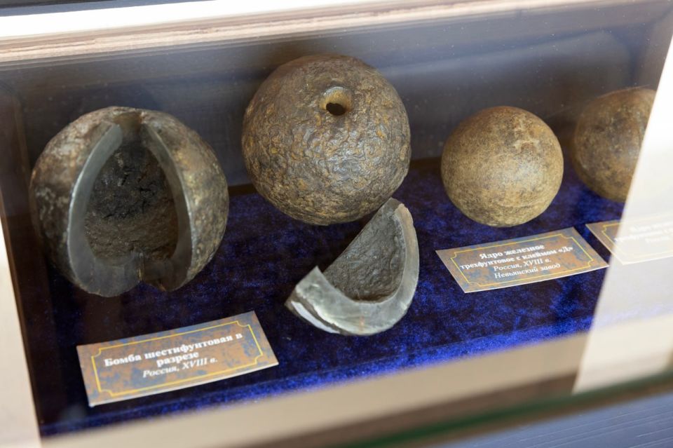 Сергей Аксёнов: Маститый страж страны державной, Смиритель всех ее врагов, Сей остальной из стаи славной Екатерининских орлов Сергей Аксёнов: Маститый страж страны державной, Смиритель всех ее врагов, Сей остальной из стаи славной Екатерининских орлов