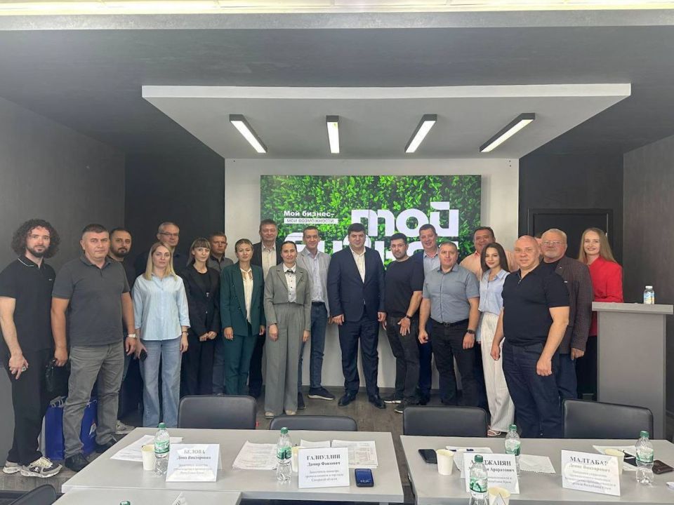 Республика Крым и Самарская область укрепляют сотрудничество Республика Крым и Самарская область укрепляют сотрудничество