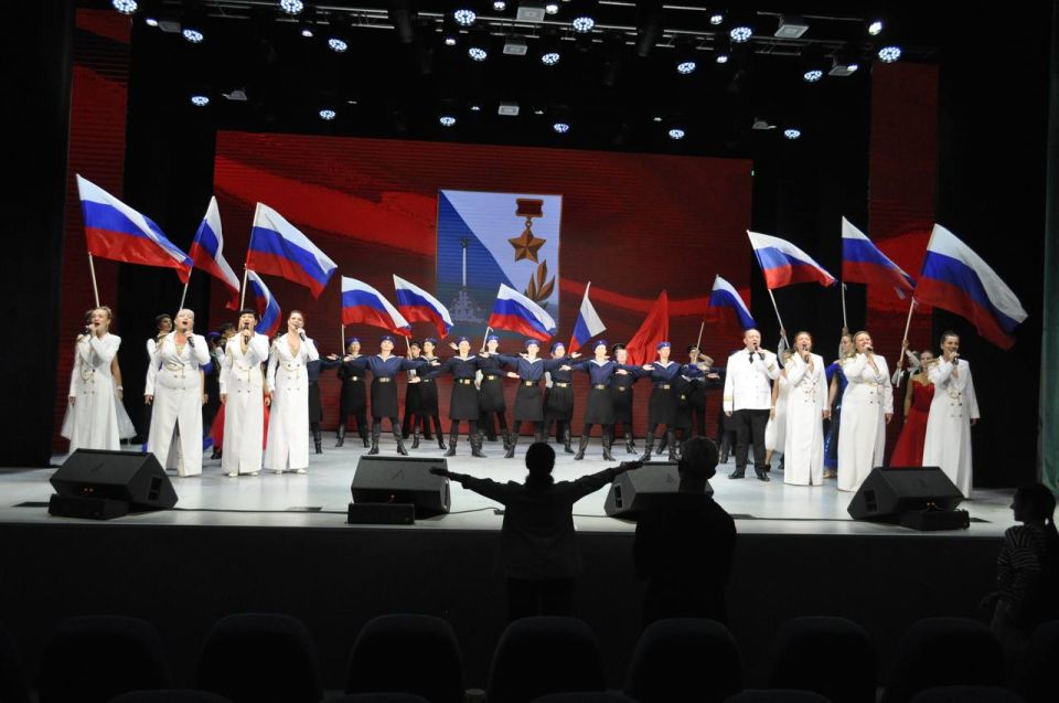 Михаил Развожаев: 21 сентября Севастополь присоединится к Всероссийскому фестивалю-празднику «Вместе мы – Россия!» Главным событием станет телемост «Поклонимся великим тем годам», который в прямом эфире объединит... Михаил Развожаев: 21 сентября Севастополь присоединится к Всероссийскому фестивалю-празднику «Вместе мы – Россия!» Главным событием станет телемост «Поклонимся великим тем годам», который в прямом эфире объединит...