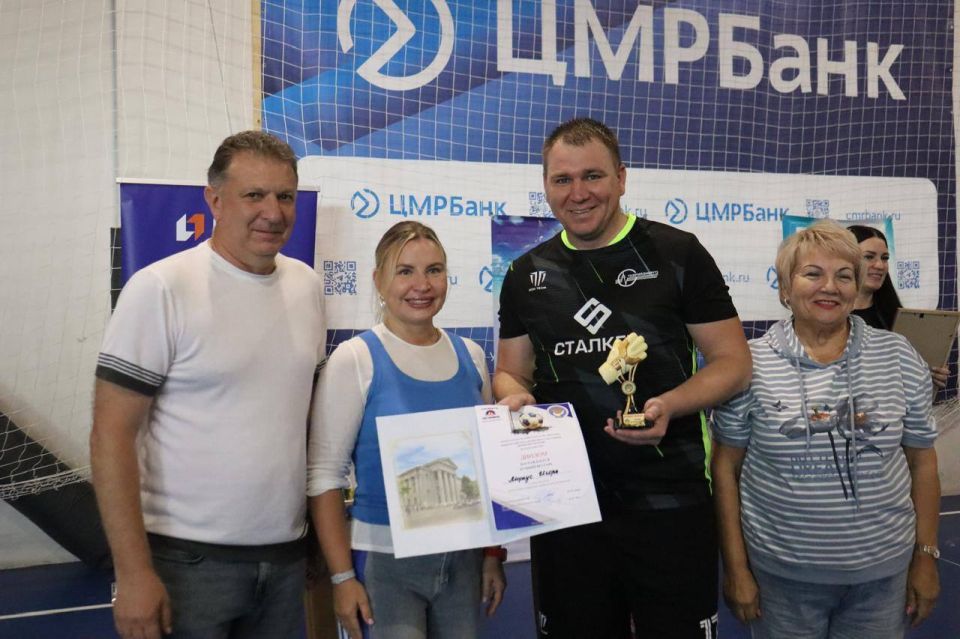 Ольга Торубарова: Приняла участие в церемонии закрытия турнира по мини-футболу среди команд первичных профсоюзных организаций Крымской республиканской организации Общероссийского профсоюза работников жизнеобеспечения, а... Ольга Торубарова: Приняла участие в церемонии закрытия турнира по мини-футболу среди команд первичных профсоюзных организаций Крымской республиканской организации Общероссийского профсоюза работников жизнеобеспечения, а...