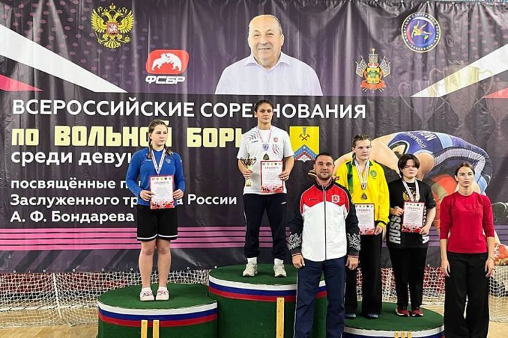 Крымчанка выиграла турнир по женской борьбе в Краснодарском крае