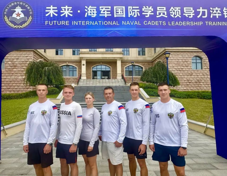 Михаил Развожаев: С 19 по 26 сентября в городе Циндао в Китае состоялась Международная парусная регата среди военно-морских команд мира в классе яхт Fareast 28R!