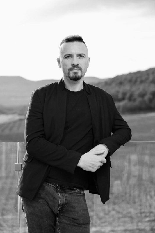 Михаил Развожаев: Сегодня проводили в последний путь мичмана Валерия Викторовича Красоту и гвардии младшего сержанта Антона Леонидовича Лучезарова Михаил Развожаев: Сегодня проводили в последний путь мичмана Валерия Викторовича Красоту и гвардии младшего сержанта Антона Леонидовича Лучезарова