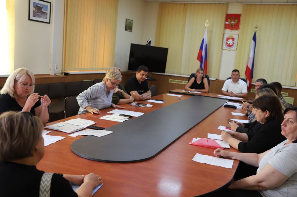 Заседание рабочей группы: Фокус на легализации зарплат в Бахчисарайском районе Заседание рабочей группы: Фокус на легализации зарплат в Бахчисарайском районе