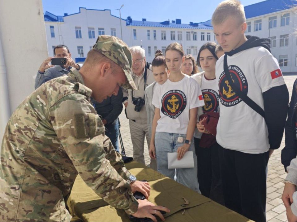 Михаил Развожаев: В образовательном центре «Бухта Казачья» прошли соревнования, посвященные памяти капитана легендарной 810-ой бригады морской пехоты Алексея Ивановича Охоты Михаил Развожаев: В образовательном центре «Бухта Казачья» прошли соревнования, посвященные памяти капитана легендарной 810-ой бригады морской пехоты Алексея Ивановича Охоты