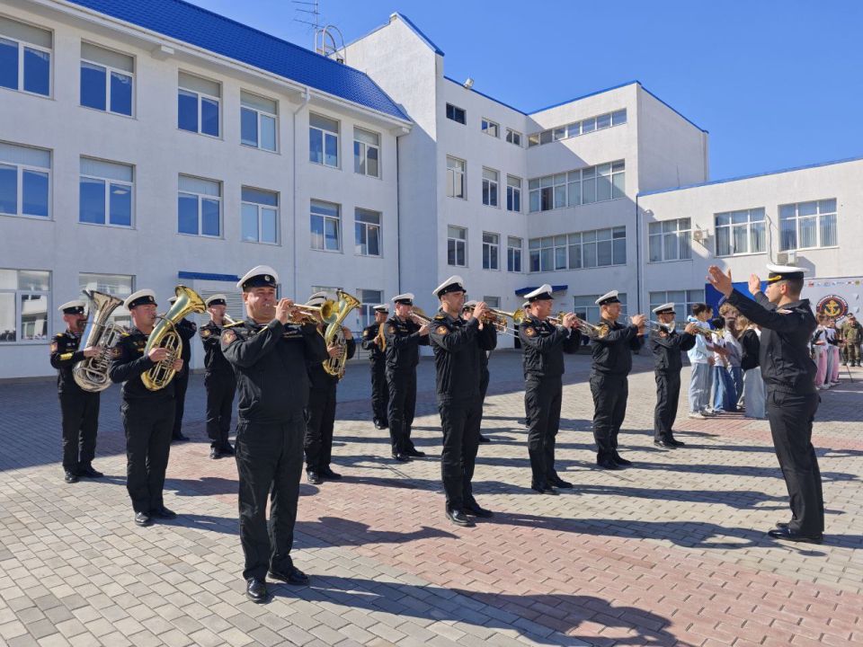 Михаил Развожаев: В образовательном центре «Бухта Казачья» прошли соревнования, посвященные памяти капитана легендарной 810-ой бригады морской пехоты Алексея Ивановича Охоты Михаил Развожаев: В образовательном центре «Бухта Казачья» прошли соревнования, посвященные памяти капитана легендарной 810-ой бригады морской пехоты Алексея Ивановича Охоты