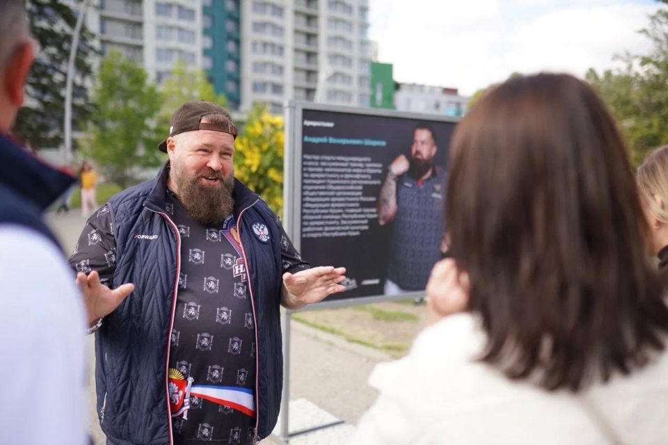 Ольга Торубарова: Совместно с Руководителем межрегиональной общественной организации «Русское единство» Еленой Аксеновой приняла участие в открытии фотовыставки «Спорт в лицах», приуроченной к «Году тренера», объявленным... Ольга Торубарова: Совместно с Руководителем межрегиональной общественной организации «Русское единство» Еленой Аксеновой приняла участие в открытии фотовыставки «Спорт в лицах», приуроченной к «Году тренера», объявленным...