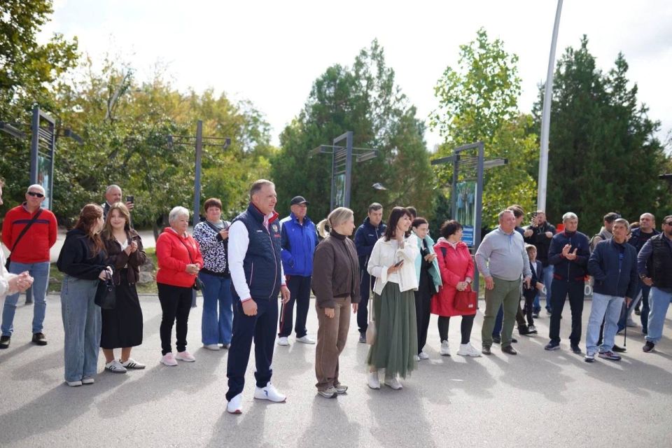 Ольга Торубарова: Совместно с Руководителем межрегиональной общественной организации «Русское единство» Еленой Аксеновой приняла участие в открытии фотовыставки «Спорт в лицах», приуроченной к «Году тренера», объявленным... Ольга Торубарова: Совместно с Руководителем межрегиональной общественной организации «Русское единство» Еленой Аксеновой приняла участие в открытии фотовыставки «Спорт в лицах», приуроченной к «Году тренера», объявленным...