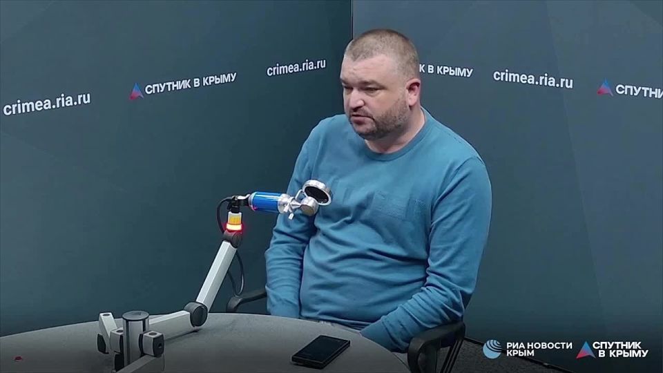 Шантаж, выгода и связь с западной Украиной: как становятся "ждунами"?