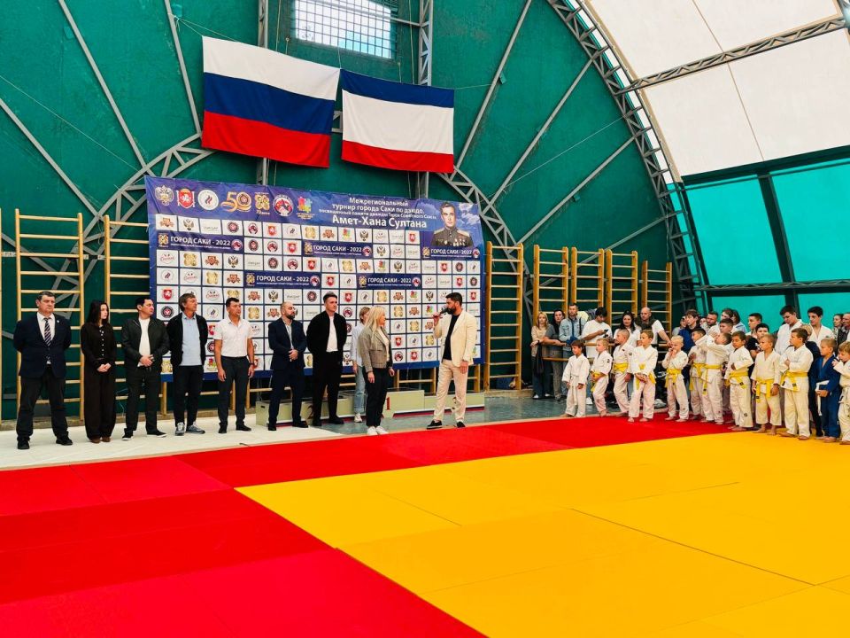 Шериф Османов: На открытии IX открытого турнира города Саки по дзюдо, посвященного памяти дважды Героя Советского Союза Амет-Хана Султана Шериф Османов: На открытии IX открытого турнира города Саки по дзюдо, посвященного памяти дважды Героя Советского Союза Амет-Хана Султана