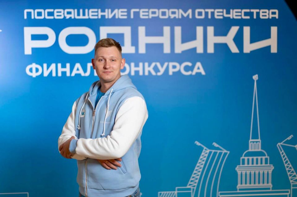 Михаил Развожаев: Солист ансамбля песни и пляски Черноморского флота Никита Бачинский вышел в финал Третьего Международного песенного конкурса «Родники» и представляет Севастополь на заключительном гала-концерте «Посвящение...