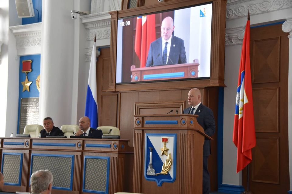 Михаил Развожаев: Сегодня утром участвовал в открытии осенней сессии Законодательного собрания Севастополя Михаил Развожаев: Сегодня утром участвовал в открытии осенней сессии Законодательного собрания Севастополя