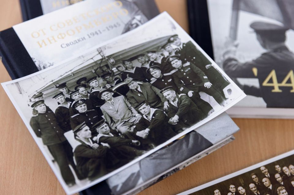 «Героизм – это воздух, каким мы дышим. В героизме нашем нет ни надрыва, ни позы, он прост и естествен, он в духе нашего народа…» «Героизм – это воздух, каким мы дышим. В героизме нашем нет ни надрыва, ни позы, он прост и естествен, он в духе нашего народа…»