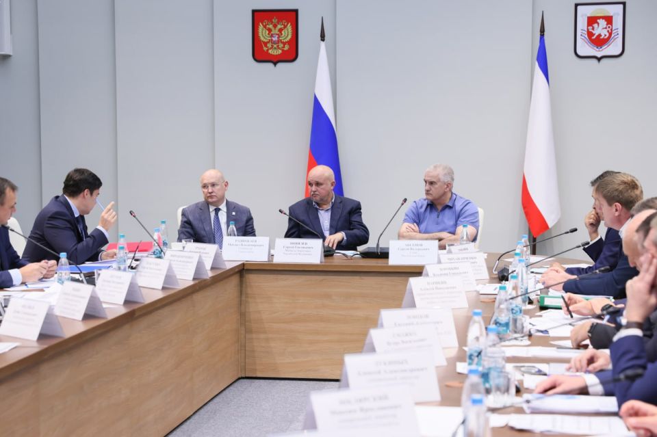 Сергей Аксёнов: Вопросы подготовки Южного федерального округа к прохождению отопительного сезона 2025–2026 годов обсудили на заседании под руководством Министра энергетики Российской Федерации Сергея Евгеньевича Цивилева Сергей Аксёнов: Вопросы подготовки Южного федерального округа к прохождению отопительного сезона 2025–2026 годов обсудили на заседании под руководством Министра энергетики Российской Федерации Сергея Евгеньевича Цивилева